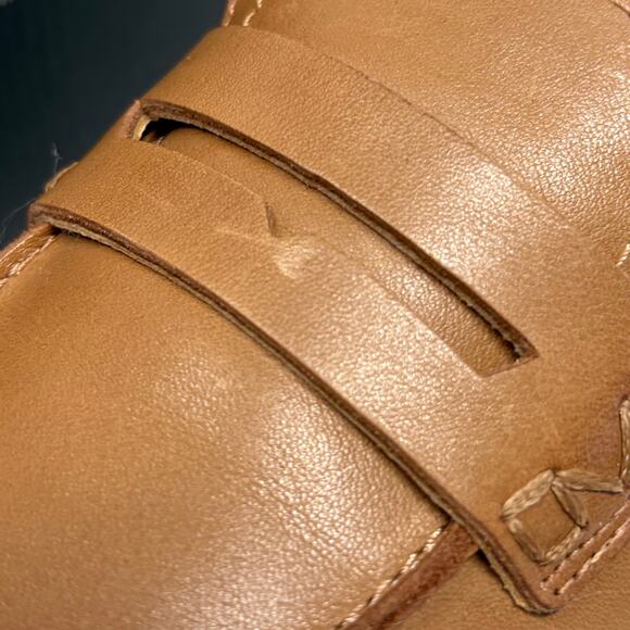 Vionic Uptown Women's Loafers Camel Leather Sz 6 Wide Excellent Condition w Box - Picture 12 of 13